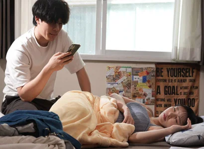 Gã đàn ông ham muốn nhìn người yêu ngoại tình